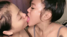 MARSANDA Kiss Lesbi