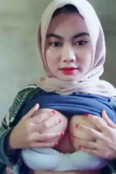 CANTIKA Hijab Manias Pamer tetek