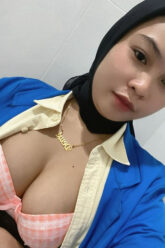 DEWI AMANDA