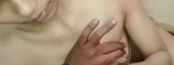 Gadis Pelajar Ngocok Sotong Sampai Meleleh