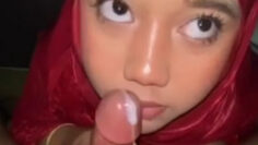Di Sepong Hijab Merah Sampai Crot