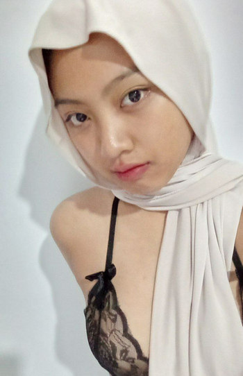 GADIS Hijab Cakep SUka Horny