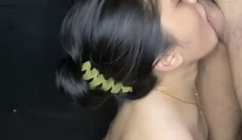 NANA Ketagihan Nyepong