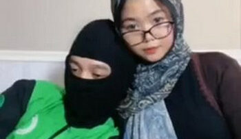 KAKAK Hijab Layani Ojol