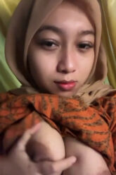 HIJAB MAMA Muda Pamer Aset