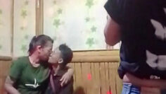 RIRIN PUREL Di Sososr Pelanggan