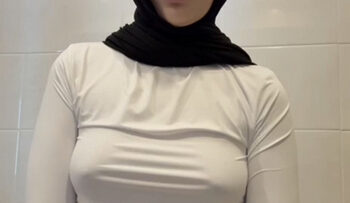 AMBAR Hijab Doyan Ngocok