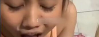 Di Sepong Ponakan Minta Crot Mulut