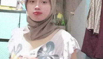 NISYA Hijab Totalitas Bogel Ngocok