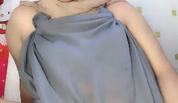 NETA Hijab Colok Memek Pakai Jari