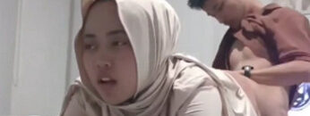 NGAJAKIN Pacar Hijab Ngentod Di Hotel