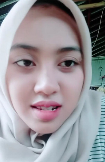 RASYAA Hijab Colok Memek Klimaks