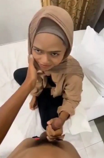 UKHTY Minta Crot Di Muka