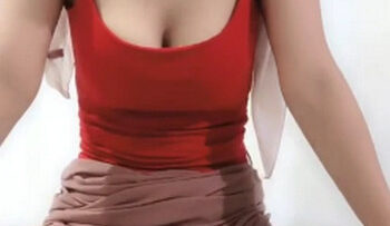 YASMIN Hijab Colok Memek Pakai Galon