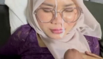 HIJAB Kebaya Ungu Ngewe Crot Muka