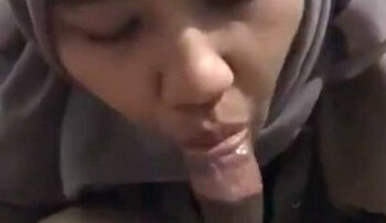SKANDAL NISIA HIJAB Ngentot Di Kontrakan Full