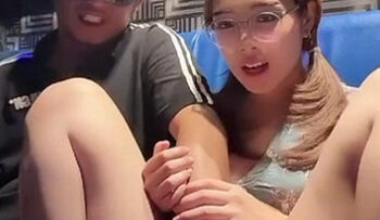 AYU SARI Dikocokin DI Tempat Karaoke