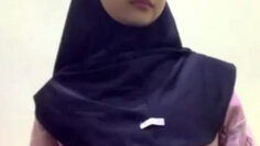 FENILA Hijab SUka Pamer Bogel