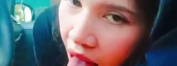 Pacar SEPONG DI Mobil Crot Mulut