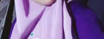 DAMIA Zahra Hijab Mahasiswi Ngocok Pakai Almamater