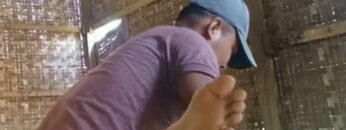 Paman Dan Ponakan Main Di Warung Gubuk