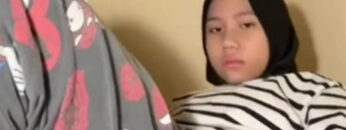 AURA Hijab Pelajar Kecanduan Ngocok
