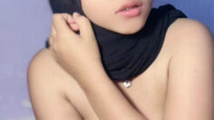 ERNI Hijab Colok Memek Pakai Jari