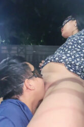 TANTE AMEL Di Jilmek Outdoor Depan Teras Rumah