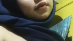DANAR Hijab Karyawati Suka Pamer